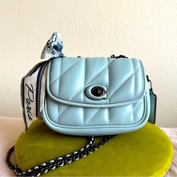 Coach Quilted Madison 18 + FREEBIE Scarf - Picture 1 of 7